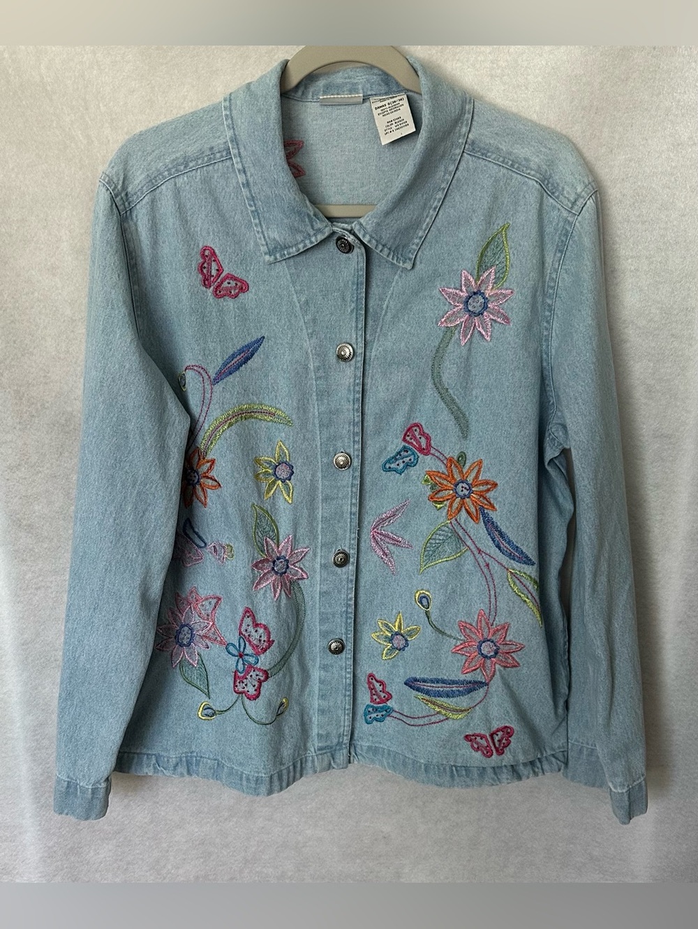 White Stag Light Wash Embroidered Floral Button Up Denim Jacket